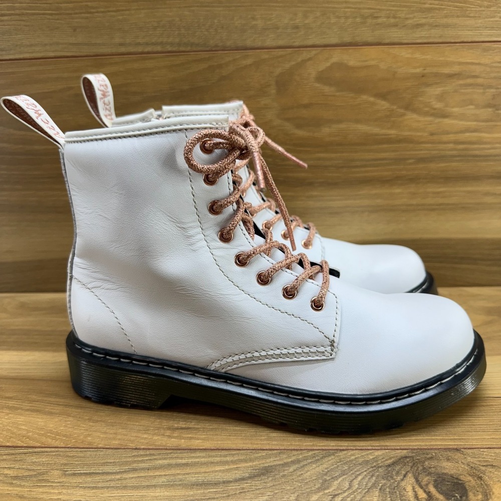 Dr Martens Youth Girls White Boot Size 4 EU 36 Rose Gold Laces Boho Modern 1460J
